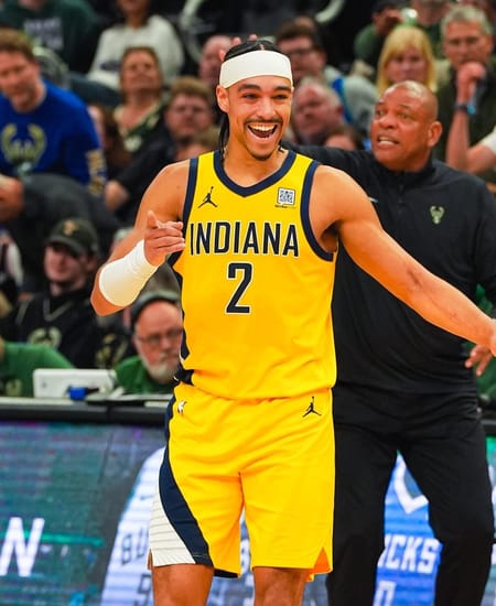 Round 1, Game 4: Pacers vs Bucks